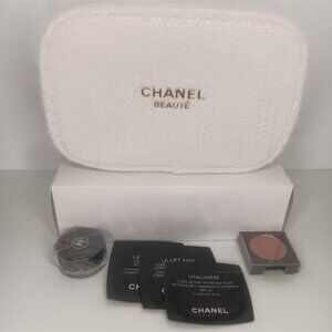 NIB CHANEL WHITE & GOLD TEXTURED COSMETIC POUCH WITH MAKE-UP